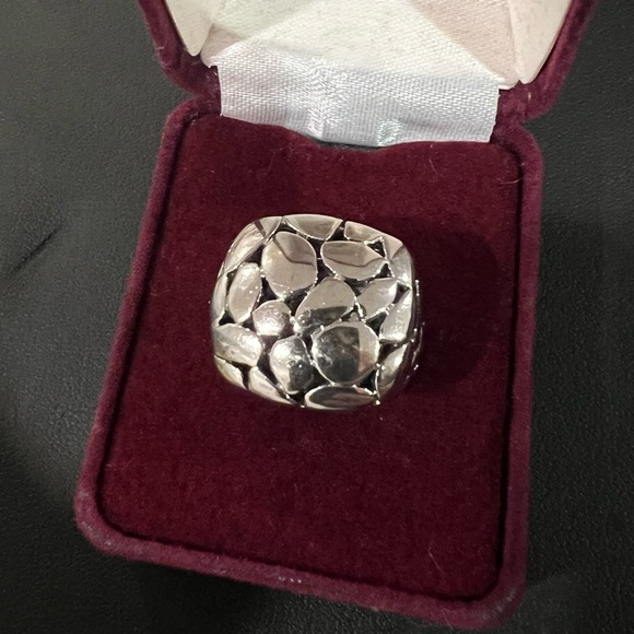 Premier Designs Dome Giraffe Ring in Silver Size 5.5 - Picture 1 of 4